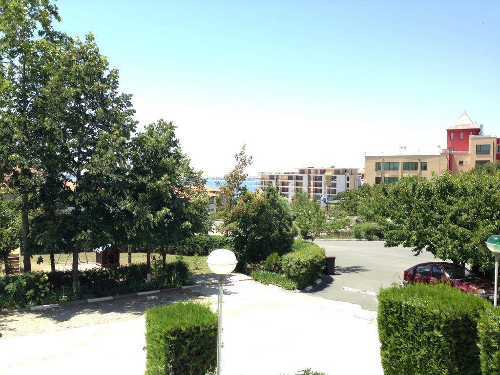 Yanis Guest House Sveti Vlas Exterior photo