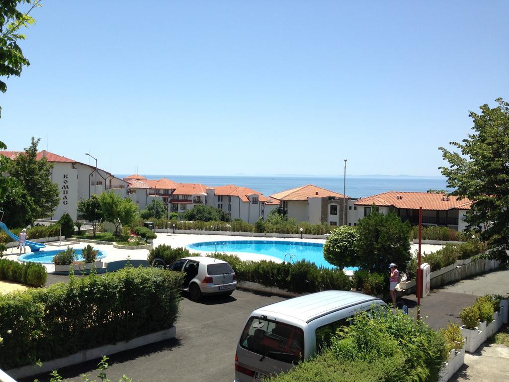Yanis Guest House Sveti Vlas Exterior photo