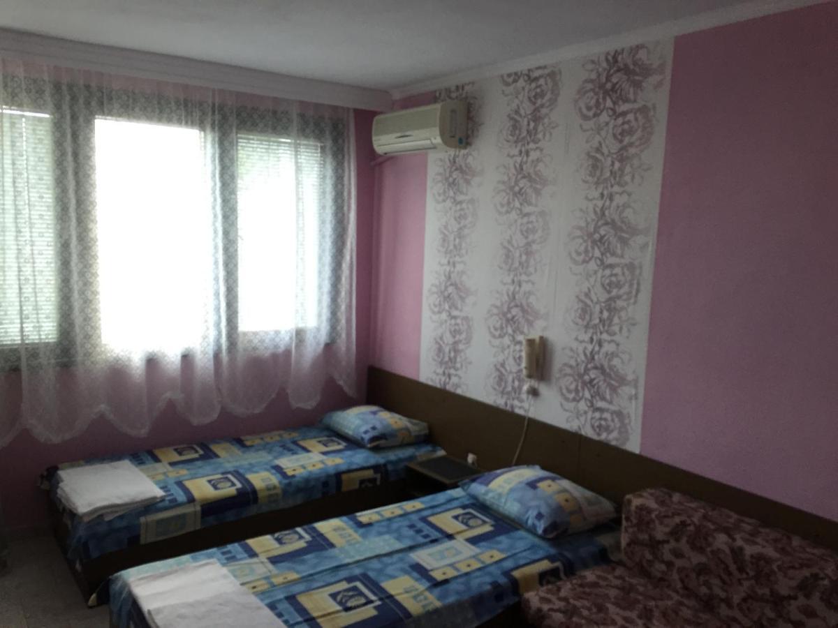 Yanis Guest House Sveti Vlas Room photo
